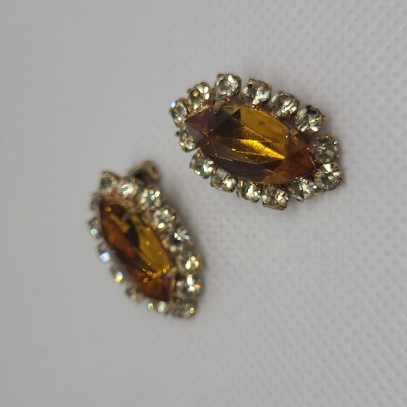 VINTAGE Elegant Gold Tone 80's Amber & Crystal Color Clip-on Earrings - Picture 4 of 14